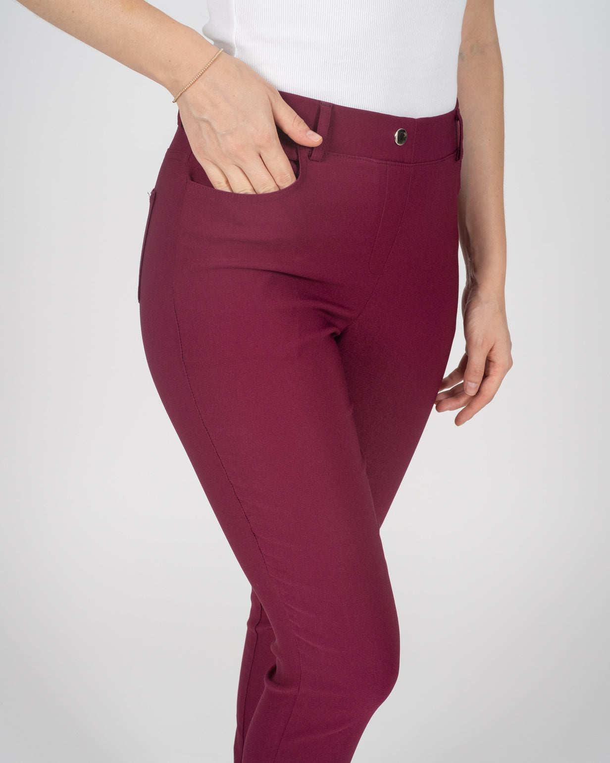 Zoe - Jeggings Casuales Cintura Media con 5 Bolsas en Tela Hi-Flex