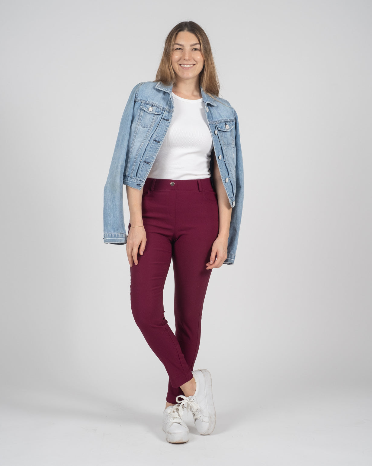 Zoe - Jeggings Casuales Cintura Media con 5 Bolsas en Tela Hi-Flex